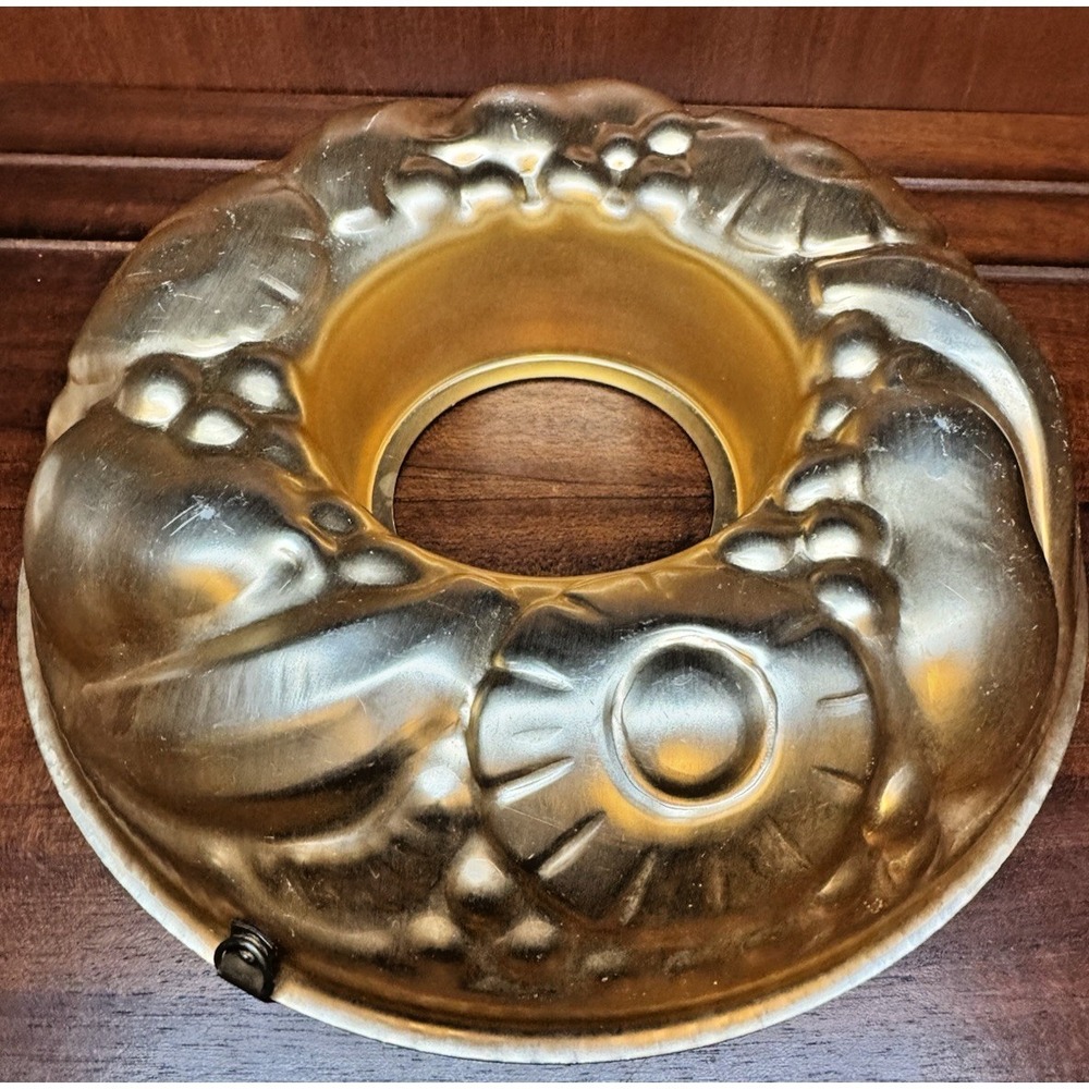 Vintage Copper-Tone Bundt Cake Pan Mold Floral Ring Baking‎ Pan